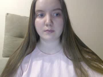Aquanarmin Chaturbate stream image from November 02, 2025