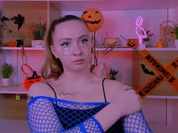 Mila_Glow Chaturbate stream image from November 02, 2025