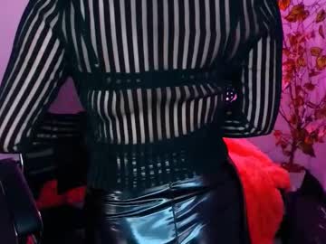Miss_Alice_Silver Chaturbate stream image from November 02, 2025