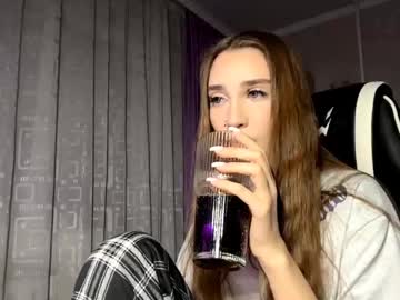 Halliemcanaw Chaturbate stream image from November 02, 2025