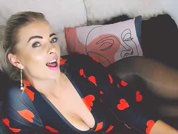 Alyblonde Chaturbate stream image from November 02, 2025