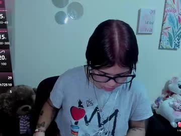 Emma_Boo_ Chaturbate stream image from November 02, 2025