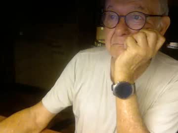 Pomme1949 Chaturbate stream image from November 02, 2025