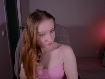 Little_Pretty_Woman Chaturbate stream image from November 02, 2025