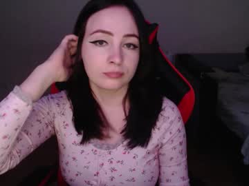Miss_Laralynne Chaturbate stream image from November 02, 2025
