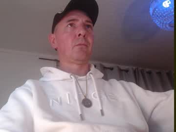 Chazdiniro Chaturbate stream image from November 02, 2025
