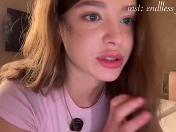 Endlessmia Chaturbate stream image from November 02, 2025