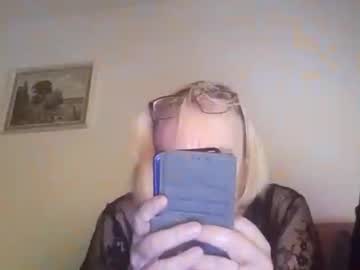 Jessandsilverfox61 Chaturbate stream image from November 02, 2025