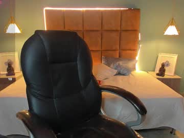 Alejootwink Chaturbate stream image from November 03, 2025