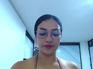 Camilaaoficial Chaturbate stream image from November 03, 2025