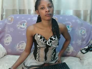 Bellatee Chaturbate stream image from November 03, 2025
