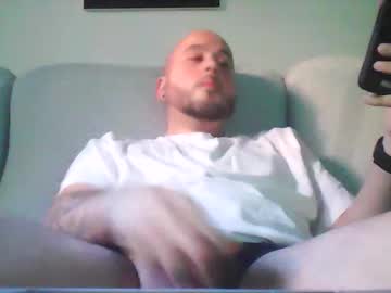 Aleeexxxx4u Chaturbate stream image from November 03, 2025