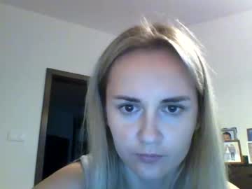 Alinaaa_Kams Chaturbate stream image from November 03, 2025