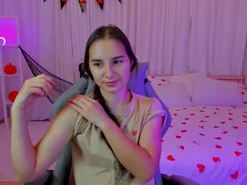 Seraphineclark Chaturbate stream image from November 03, 2025
