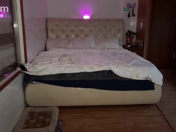 Mia_Floo Chaturbate stream image from November 03, 2025