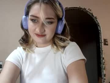 Lawanalezama Chaturbate stream image from November 03, 2025