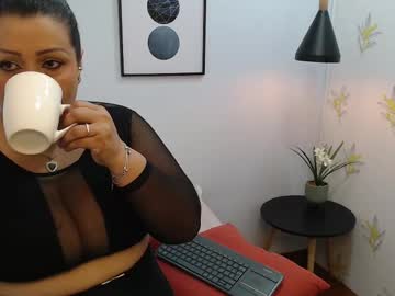 Carolinemoretti Chaturbate stream image from November 03, 2025