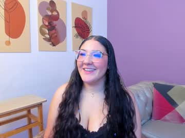 Natalymeyer Chaturbate stream image from November 03, 2025