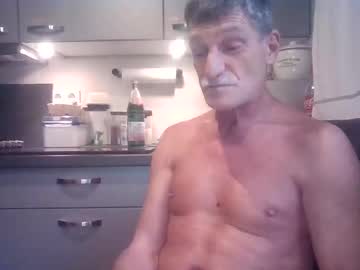 Pinballgamer Chaturbate stream image from November 03, 2025