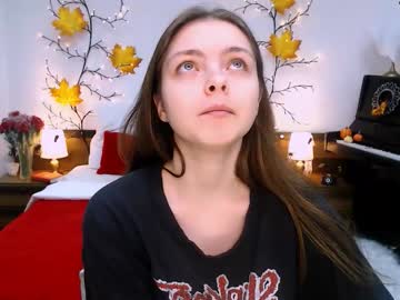 Beautyfrominside Chaturbate stream image from November 03, 2025