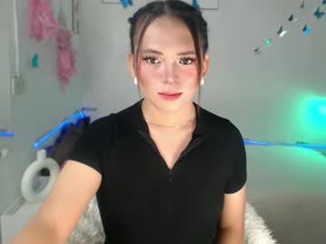 Asianshardfucker Chaturbate stream image from November 03, 2025
