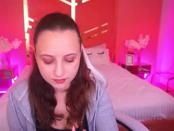 Elleebloom Chaturbate stream image from November 03, 2025