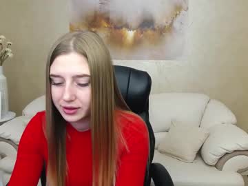 Kissme_Now Chaturbate stream image from November 03, 2025