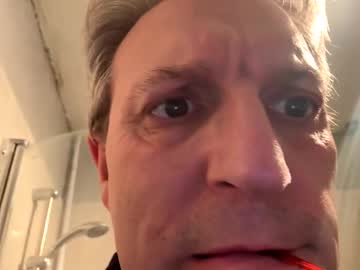 Icums4u Chaturbate stream image from November 03, 2025