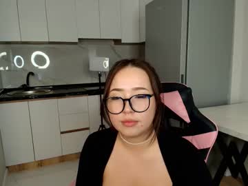 Leyaleen Chaturbate stream image from November 03, 2025