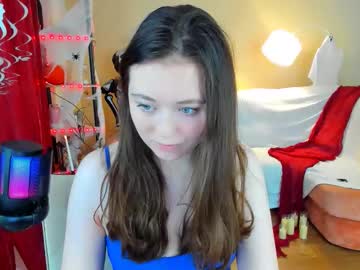 Alluringeyess Chaturbate stream image from November 03, 2025