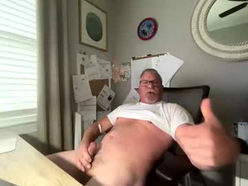 Douglikes3xd Chaturbate stream image from November 03, 2025