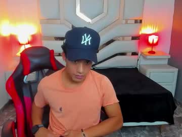 Maxevanns Chaturbate stream image from November 03, 2025
