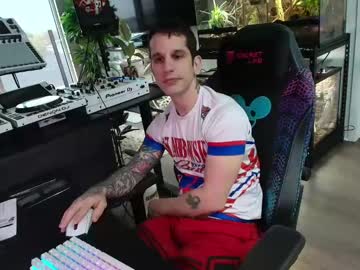 Pierrefitch Chaturbate stream image from November 03, 2025