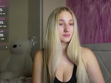 Eva_Mia Chaturbate stream image from November 03, 2025
