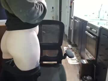 Tattedboy03 Chaturbate stream image from November 04, 2025