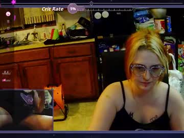 Xravenstouchx Chaturbate stream image from November 04, 2025