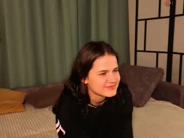 Lonapartch Chaturbate stream image from November 04, 2025