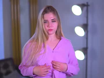 Annalbel Chaturbate stream image from November 04, 2025