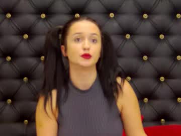 Evaloviaa255 Chaturbate stream image from November 04, 2025