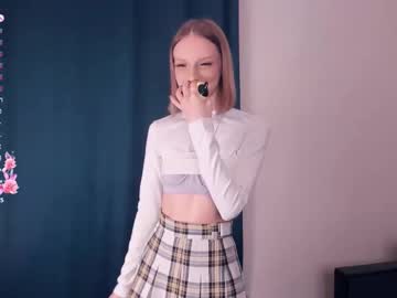 Golden__Dawn Chaturbate stream image from November 04, 2025