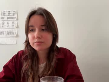 Gertrudenieminen Chaturbate stream image from November 04, 2025