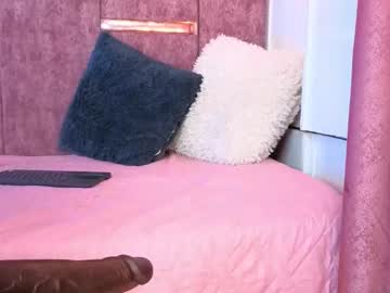 Amber__Heart Chaturbate stream image from November 04, 2025