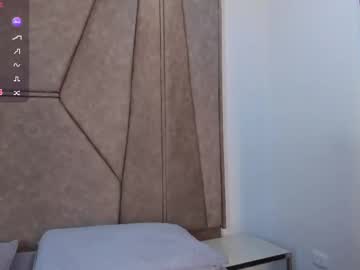Isabela_Colins Chaturbate stream image from November 04, 2025