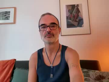 Maxbow Chaturbate stream image from November 04, 2025