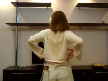 Clementinaaures Chaturbate stream image from November 04, 2025
