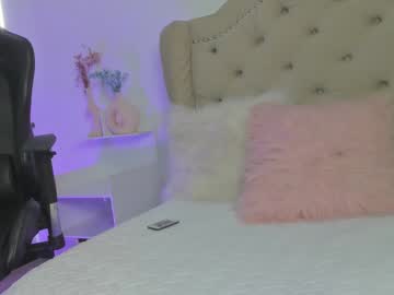 Luluuberry Chaturbate stream image from November 04, 2025