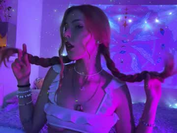 Fleurhome Chaturbate stream image from November 04, 2025
