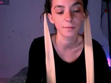 Bellaqueen0701 Chaturbate stream image from November 04, 2025