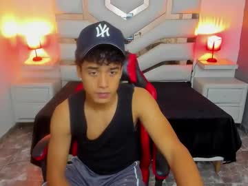 Maxevanns Chaturbate stream image from November 04, 2025