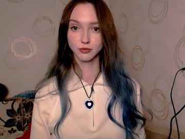 Mermaidvibestides Chaturbate stream image from November 04, 2025